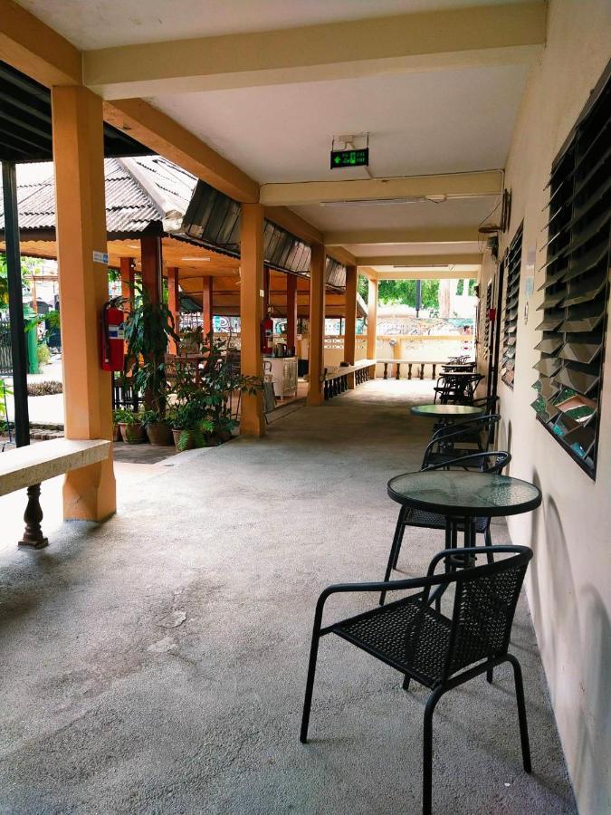 The Shire Guesthouse チエンマイ エクステリア 写真